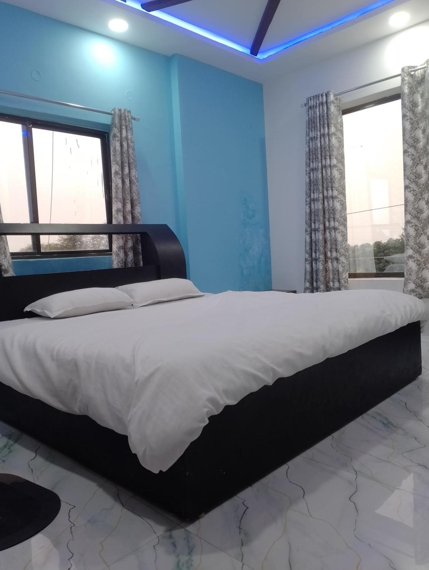 Hotel Moonlight & Restaurant Sehore Bagian luar foto