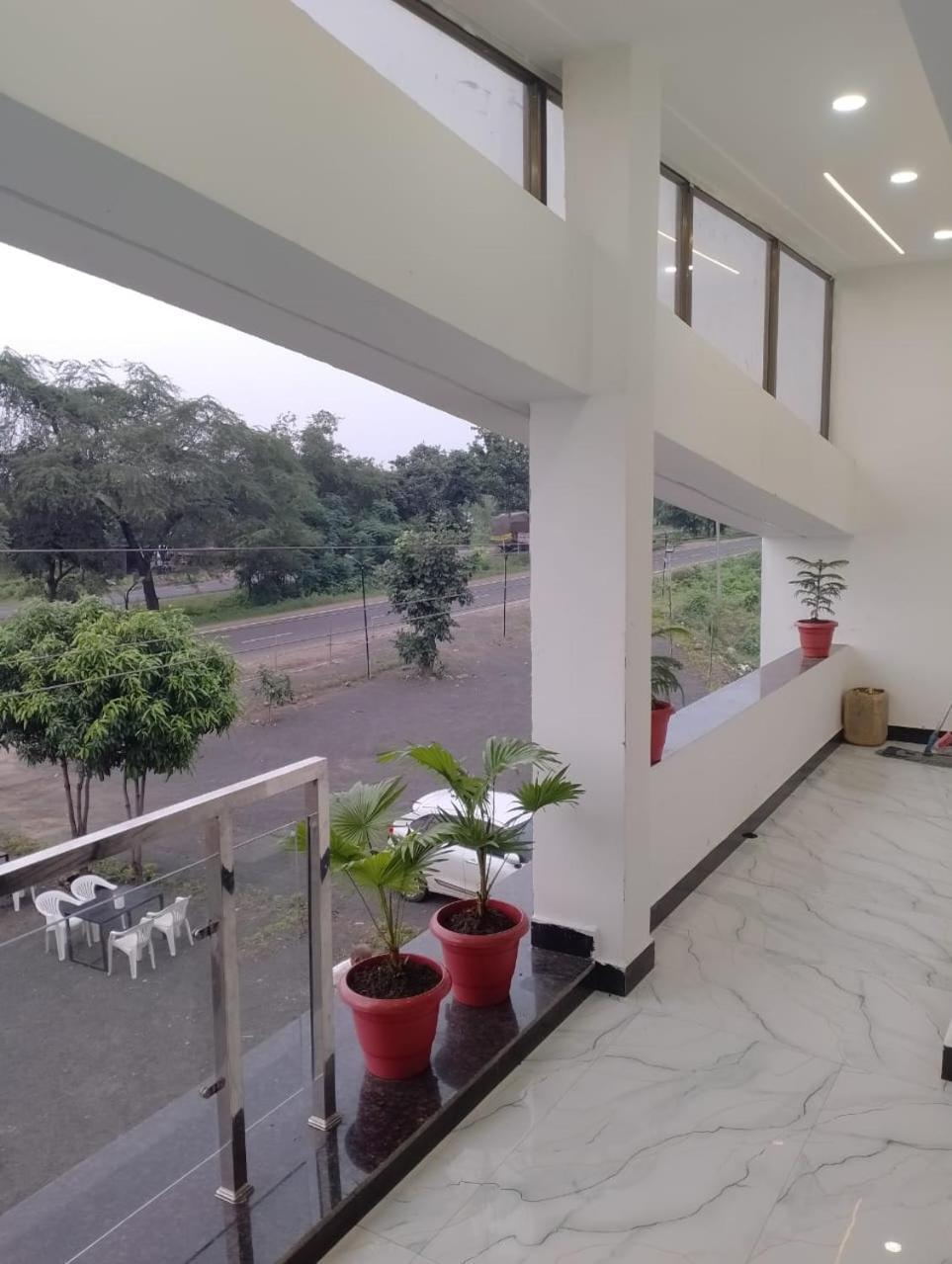 Hotel Moonlight & Restaurant Sehore Bagian luar foto